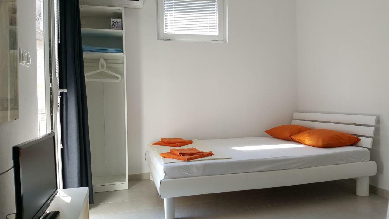 Apartman Paulina ビビニェ エクステリア 写真